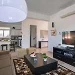 بيت للعطل Ricky