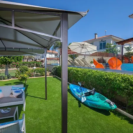 Tatil Evi Ricky Protaras